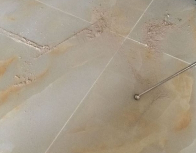 景东瓷砖空鼓维修公司分享粘合剂选择不当在瓷砖铺贴过程中可能导致以下问题
